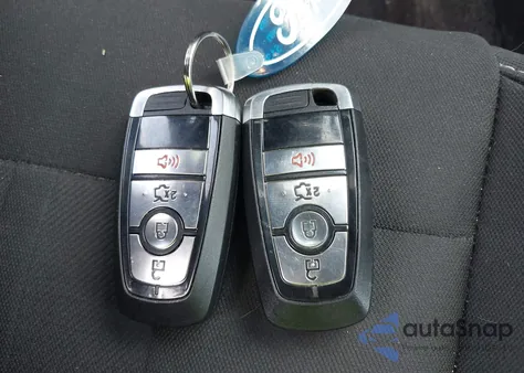 2018 Ford Mustang Ecoboost z USA, uszkodzony, nr VIN 1FATP8UH3J5175022